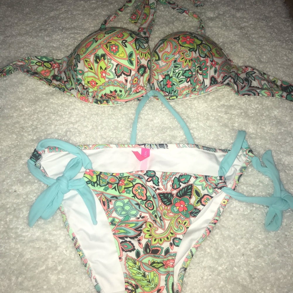 VS Paisley Push-up Bikini 36B/S